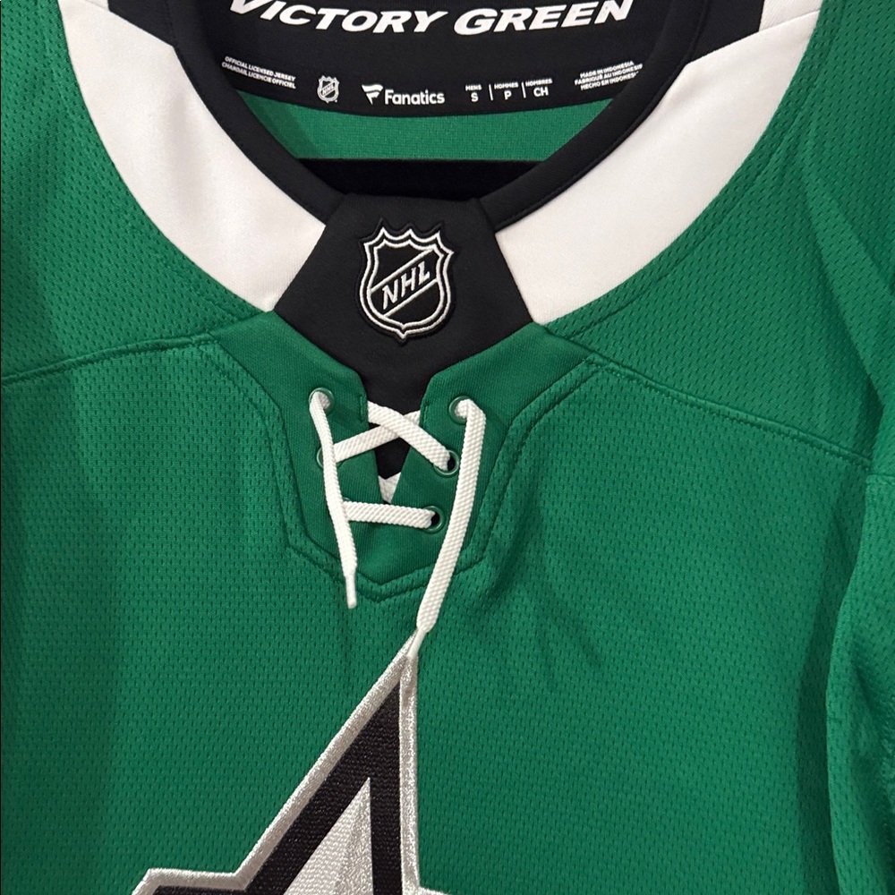 Fanatics Green NHL Licensed Jersey for Logan Stankoven Dallas Stars - Picture 8 of 14